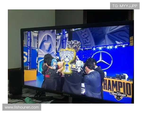 BLG与100T激战正酣 谁能在英雄联盟赛场问鼎荣耀之巅 BLG与100T激战正酣 谁能在英雄联盟赛场问鼎荣耀之巅