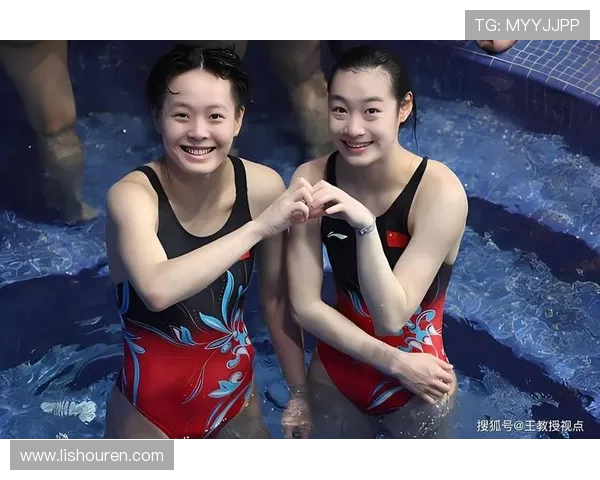 从惊险一跃到完美入水探秘跳水运动的力量与艺术之美