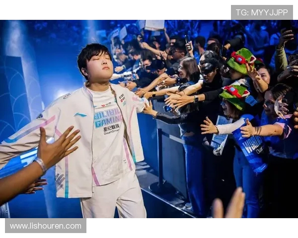 BLG在世界冠军杯中展现出惊人速度表现的全面分析与点评