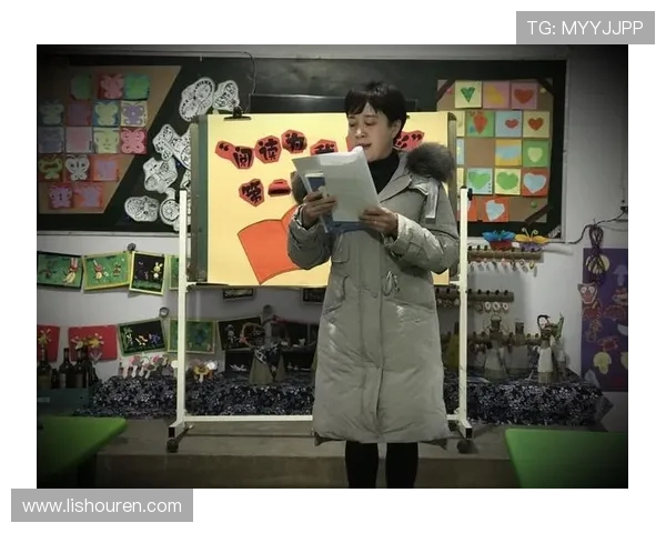 刘芳独家揭秘足球技巧与心得分享助你提升球技与战术理解