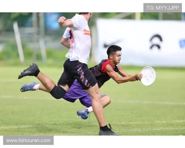 广州飞盘队在极限运动会中以65分稳居积分榜首位