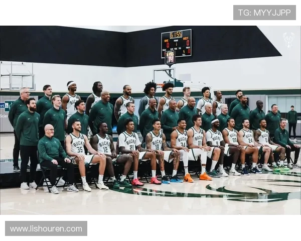 字母哥考虑未来续约计划先观察雄鹿能否争夺总冠军